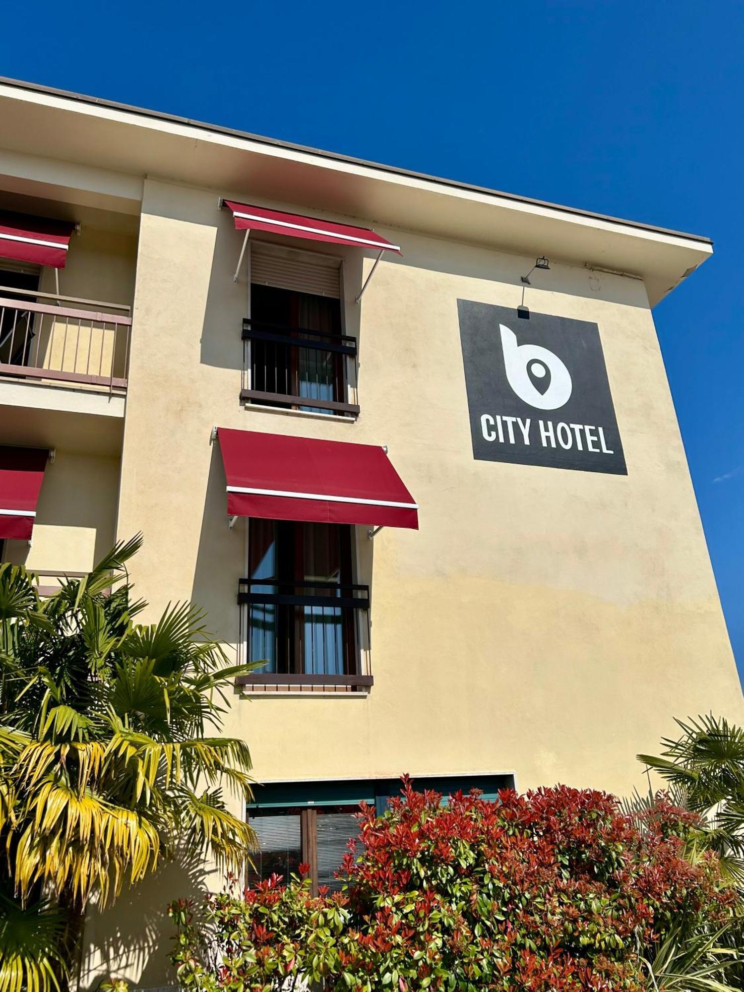 B City Hotel Bardolino Exterior foto